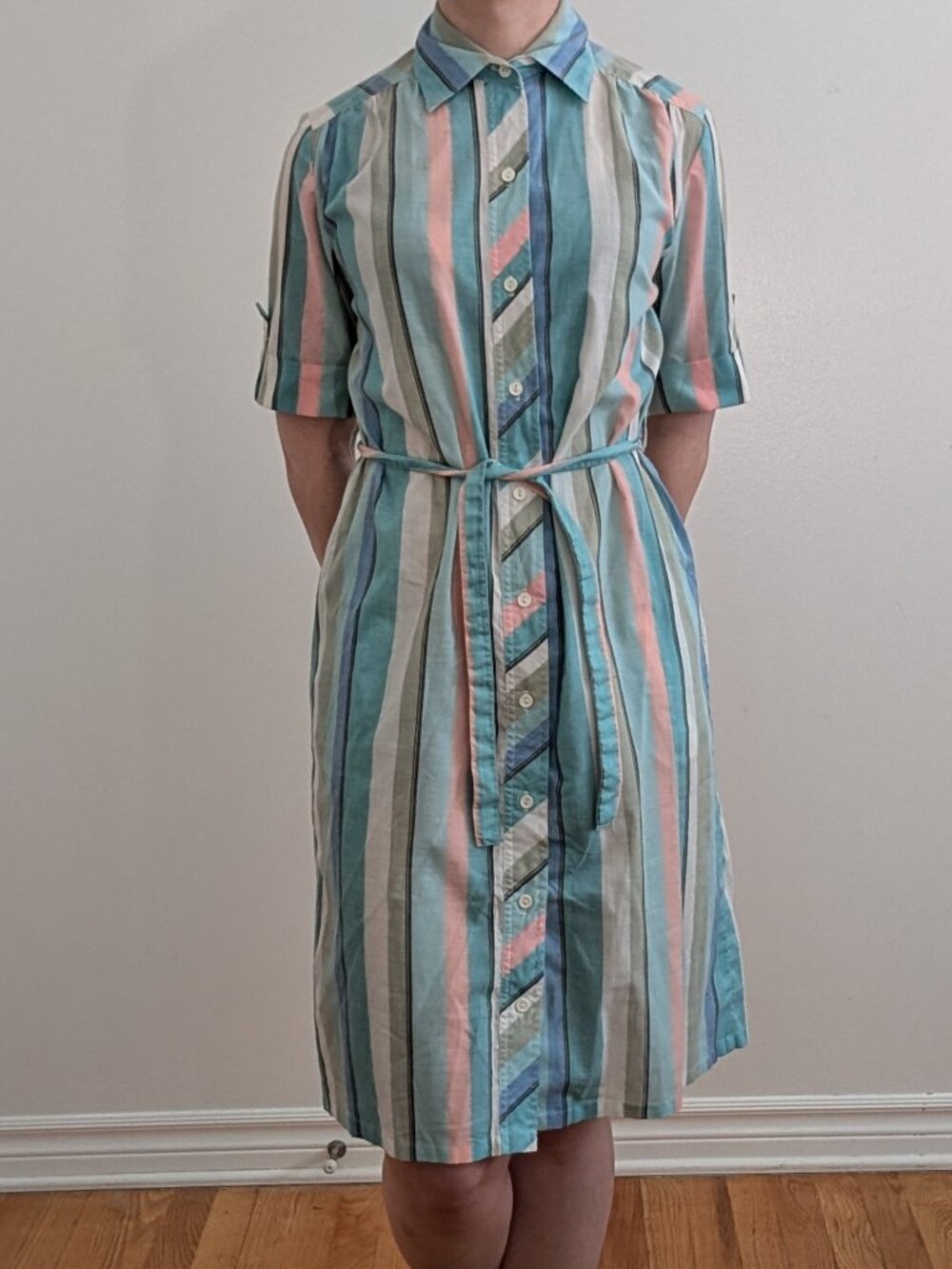 Vintage Summer Button-up Dress with pockets by Shangri-La